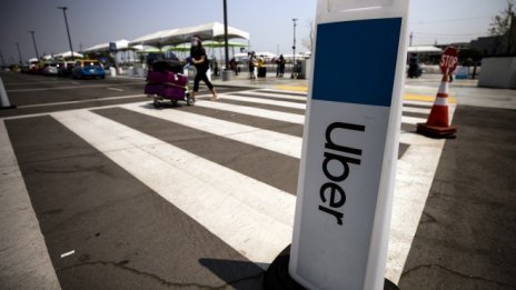 Uber си поставя цели за мобилност без емисии
