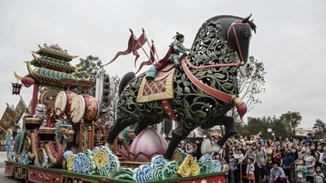 Ще се увенчае ли експериментът на Disney с успех?