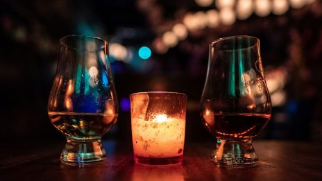 Слабата световна икономика удари и цените на премиум уискито