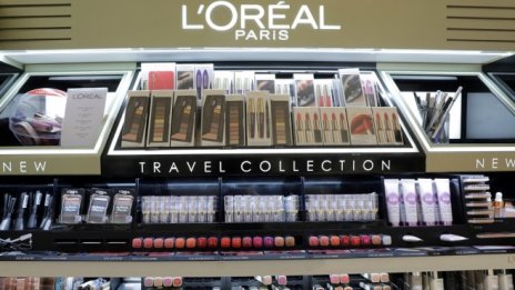 Китайското търсене насърчава продажбите на козметика на L'Oreal