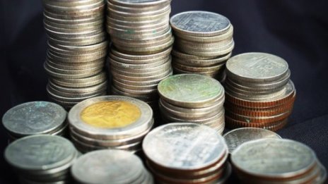 България остава лидер в ЕС по дял на хората с материални затруднения