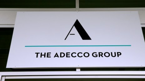 HR-компанията Adecco купува „американската СофтУни“
