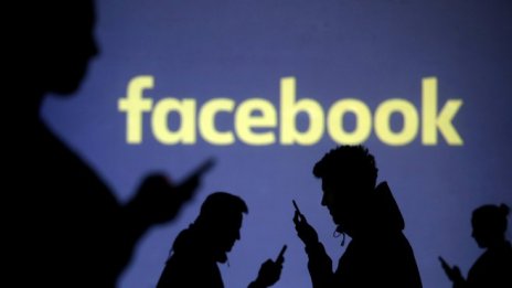 Съдът допусна групов иск срещу Facebook 