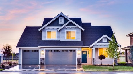 Възрастните американци влизат в битка с младите за по-малки жилища