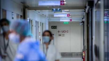 Над 5 млн. са починалите от COVID-19 в света