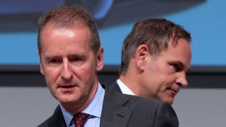 Анкета: Едва всеки пети скърби за оттеглянето на Херберт Дийс от Volkswagen