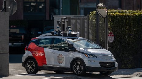 Cruise разширява проверката на своите роботаксита
