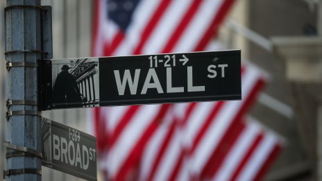 Финансовите отчети на технологичните гиганти окриляват Wall Street*