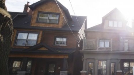 Властите в Торонто обмислят данък върху празните жилища