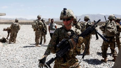 Тежестта на военния бюджет започва да мачка американската икономика