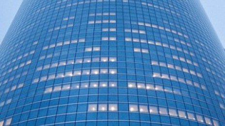 Moody's понижи рейтингите на Credit Agricole и Societe Generale