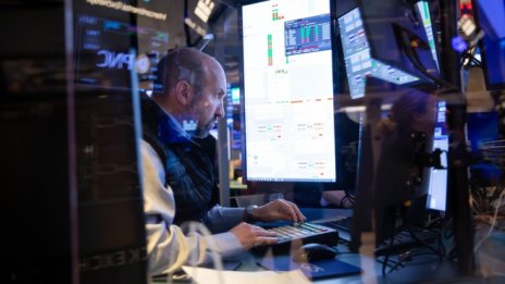 Завишената доходност по ДЦК продължава да притеснява Wall Street*