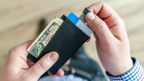 Бързи кредити срещу банкови заеми: какви са основните разлики?