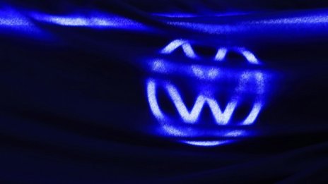 Volkswagen спира някои производствени линии в Шанхай заради недостиг на части