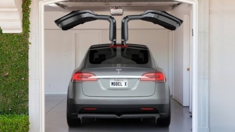 Трети фалстарт за Model X на Tesla 