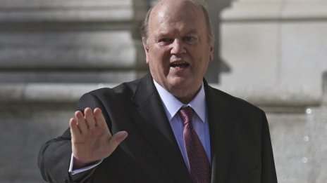 Ирландия официално ще обжалва решението на ЕК за глобата на Apple