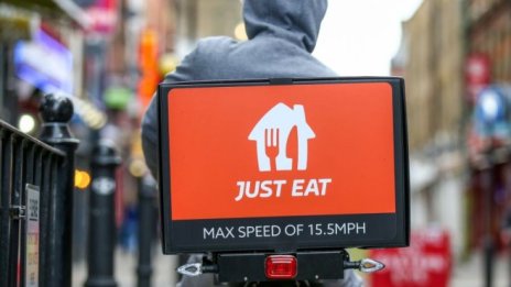 Транспортните средства на доставчиците на храни ще се маркират със стикери