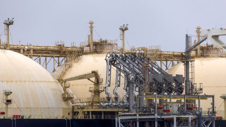Рисковете за доставките от Близкия изток повишиха цените на газа в Европа до 3-годишен връх