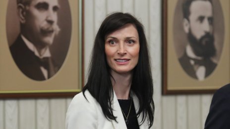 Урсула фон дер Лайен прие оставката на Мария Габриел като комисар по иновациите