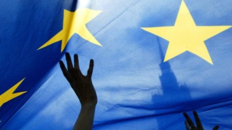 Потребителите в ЕС ще могат да подават колективни искове срещу търговци