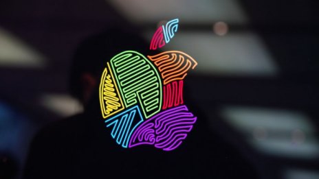 Apple остава на крака въпреки кризата