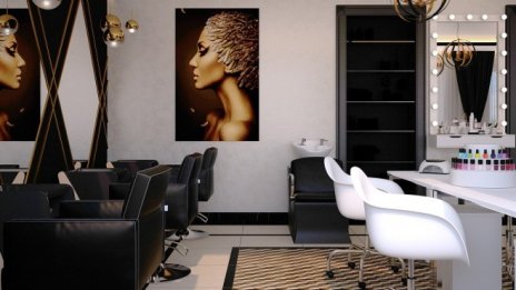 Фризьори се оплакват от непосилни глоби, ако пускат на клиентите радио 