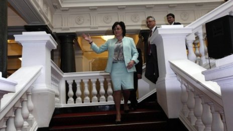 Корнелия Нинова: Идеята на ГЕРБ за промени в Конституцията е абсолютна димка