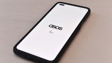 Присъединяването към FTSE 250 може да успокои волатилността на акциите на Asos