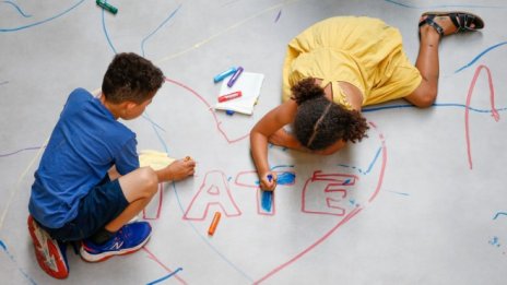 Богатият свят ще преосмисли имиграцията заради проблема с раждаемостта