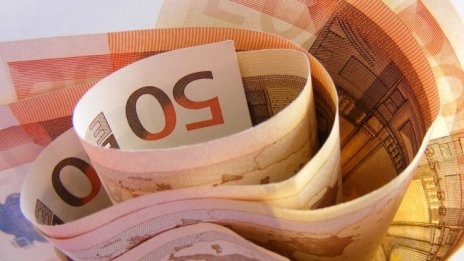 Инфлацията в еврозоната удари нов рекорд от над 8%