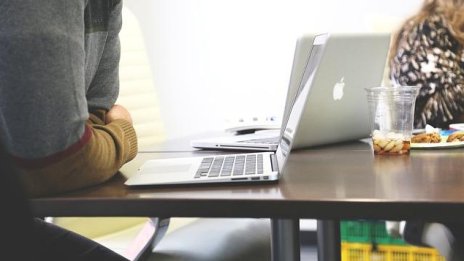 Инвеститори от Силициевата долина съветват стартъпи как да оцелеят при кризата