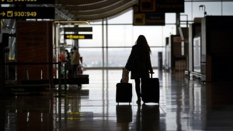 Над 270 хил. българи са пътували в чужбина през април