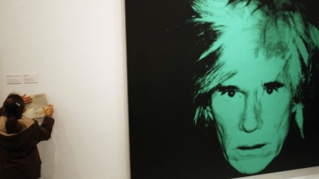 Серия автопортрети на Уорхол оглави търг на Sotheby's