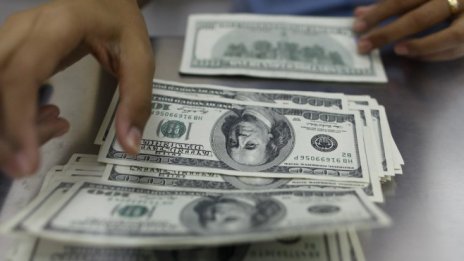 Доларът отчете най-добрия си ден за последните 3 месеца