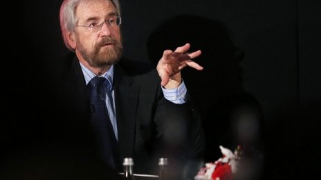 Петер Прает: Поевтиняването на еврото може и да не покачи инфлацията