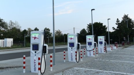Какви са проблемите пред масовата електромобилост в България?