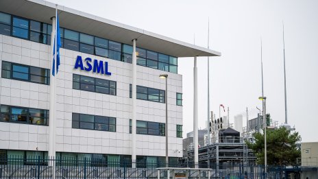 Рекордните поръчки на ASML надминаха очакванията под влиянието на изкуствения интелект