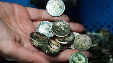 Европа се нуждае от пари за Украйна, но се въздържа да ползва руските