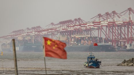 Свръхкапацитетът на китайските фабрики открива нов фронт в търговската война със Западa