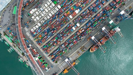 Износът на Южна Корея остава устойчив преди въвеждането на митата от Тръмп