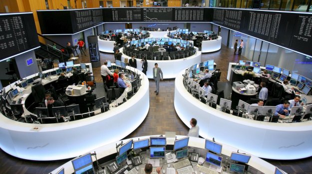 Когато милисекундата не стига: Как трейдърите се възползват от трикове, за да изпреварят другите