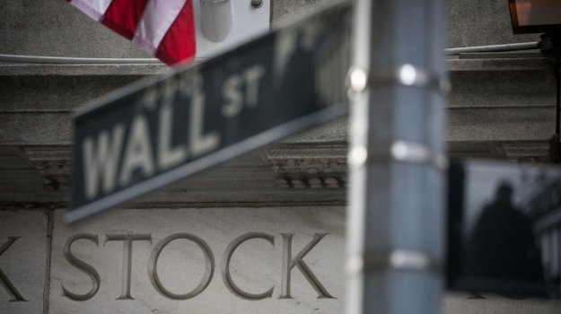 Wall Street затваря с рекорд на S&P 500 в края на първата седмица на 2026 г.