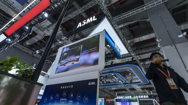 Може ли AI да превърне ASML в първата европейска компания за 1 трлн. долара?