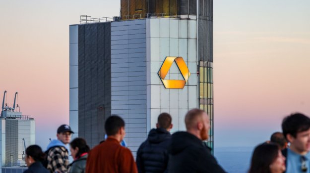 Германия ще търси мир след победата на UniCredit над Commerzbank