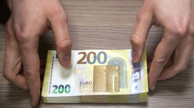 Разходите по държавните заеми в Европа растат, но какво означава това за домакинствата?