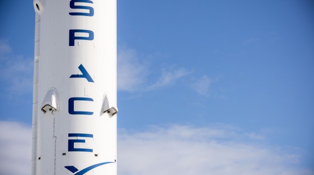 SpaceX пише история с рекордно IPO и набрани 75 млрд. долара