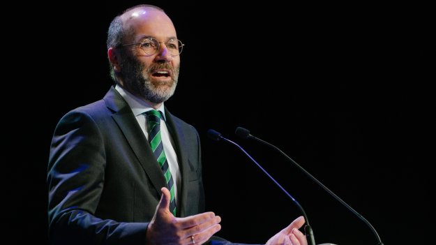 Манфред Вебер: Не може да убием европейската индустрия заради климатичните промени
