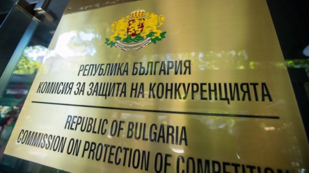 КЗП започва проверки за нарушения при вдигане на банковите такси