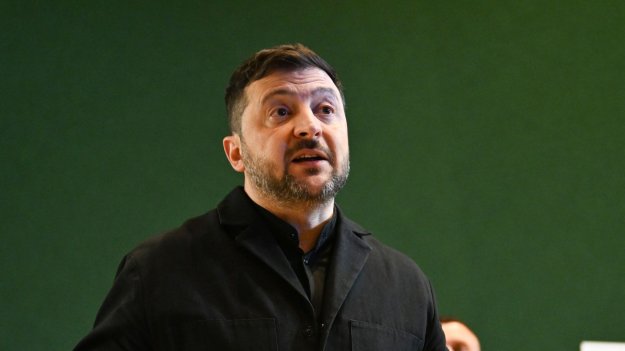 Зеленски предупреди Лукашенко, че има седмица да изтегли руско оборудване от Беларус