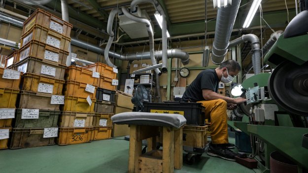 Японските власти потвърдиха по-дълбокото свиване на брутния вътрешен продукт